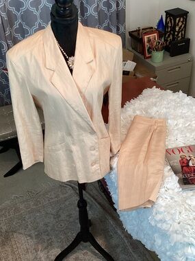 Escada Vintage 2-Piece Soft Peach Linen-Blend Blazer